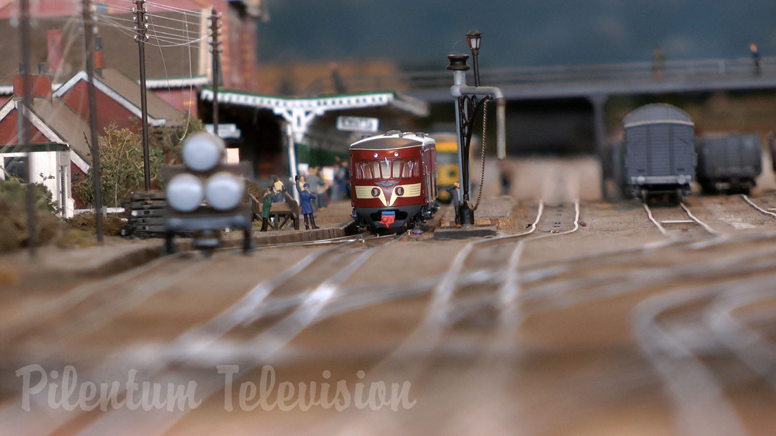 Vintage Model Railway Display of the 1920's and 1930's in HO Scale