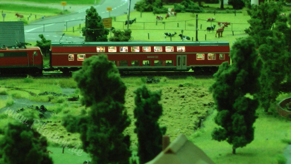 Very Large Model Railroad Exhibit in Northern Germany in HO scale