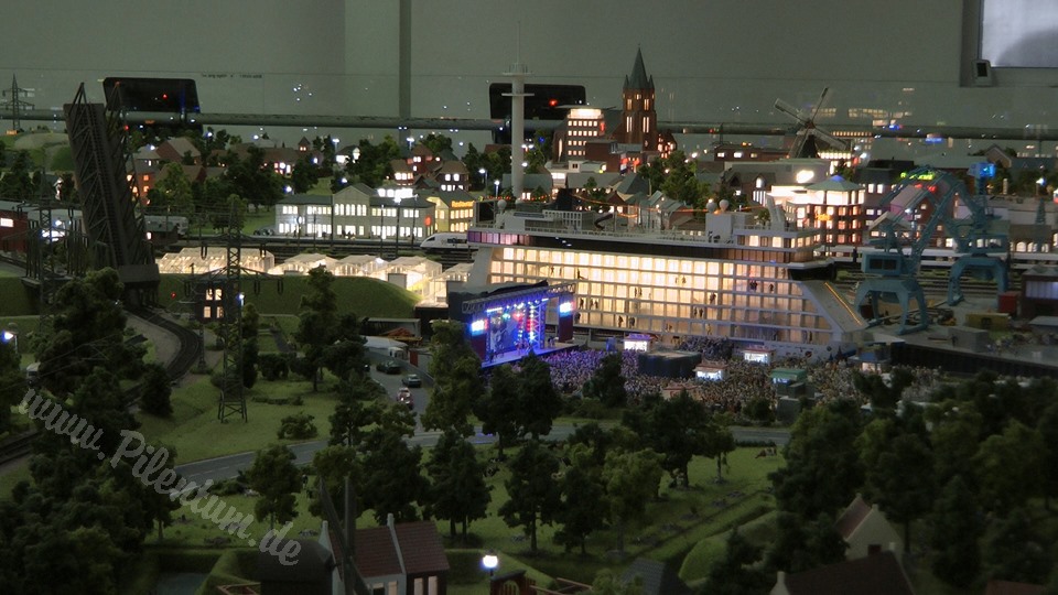 Very Large Model Railroad Exhibit in Northern Germany in HO scale