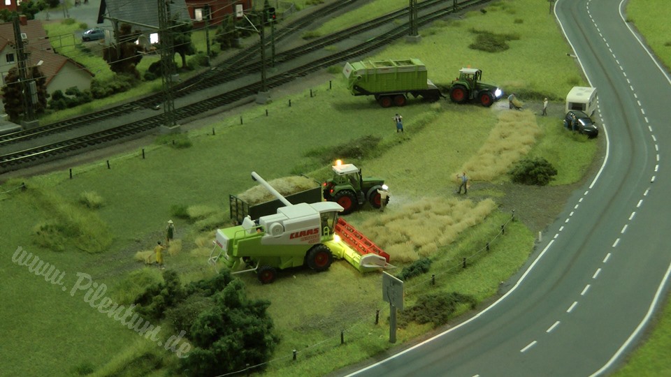 Very Large Model Railroad Exhibit in Northern Germany in HO scale