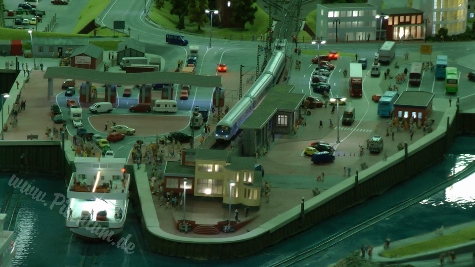 Very Large Model Railroad Exhibit in Northern Germany in HO scale