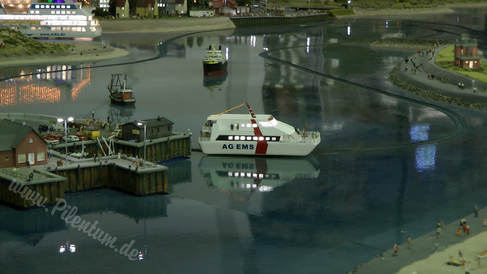 Very Large Model Railroad Exhibit in Northern Germany in HO scale