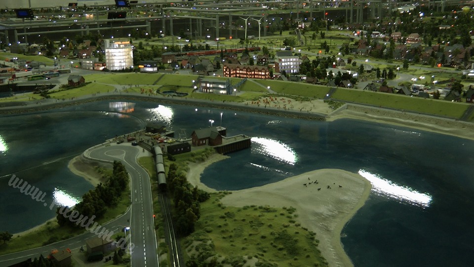 Very Large Model Railroad Exhibit in Northern Germany in HO scale