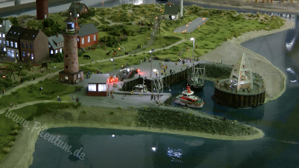 Very Large Model Railroad Exhibit in Northern Germany in HO scale