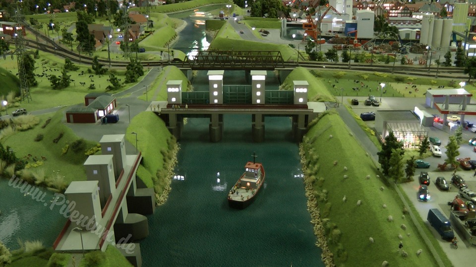 Very Large Model Railroad Exhibit in Northern Germany in HO scale