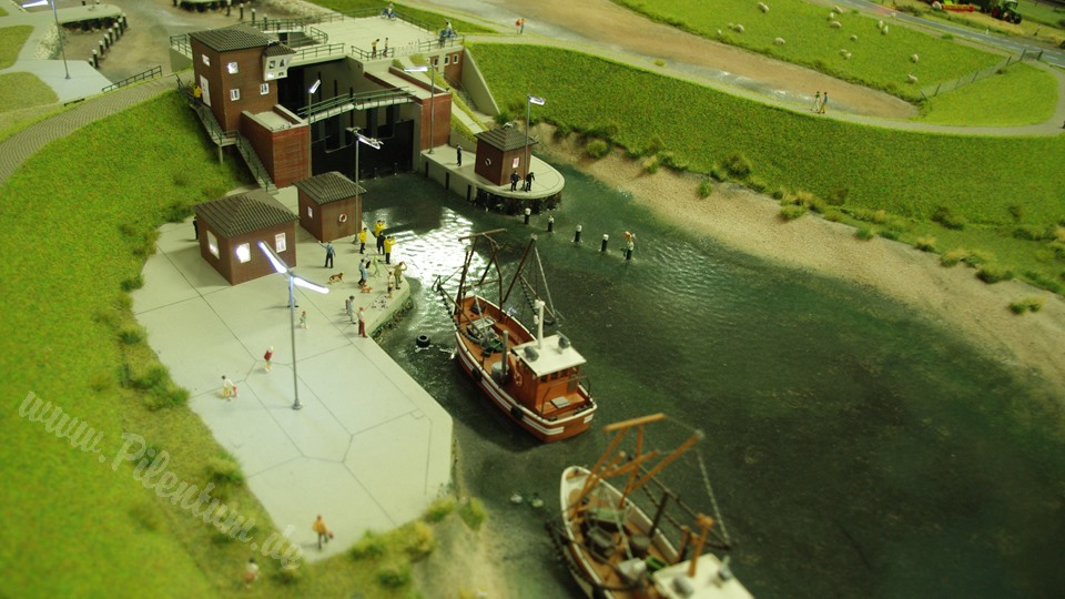 Very Large Model Railroad Exhibit in Northern Germany in HO scale