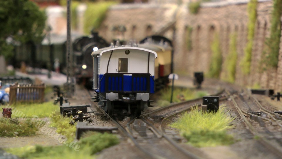 Beautiful Dutch Model Train Layout in HO Gauge with Field Railway