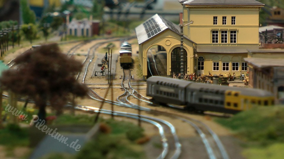 Z Scale Amazing Model Railway with Micro Trains