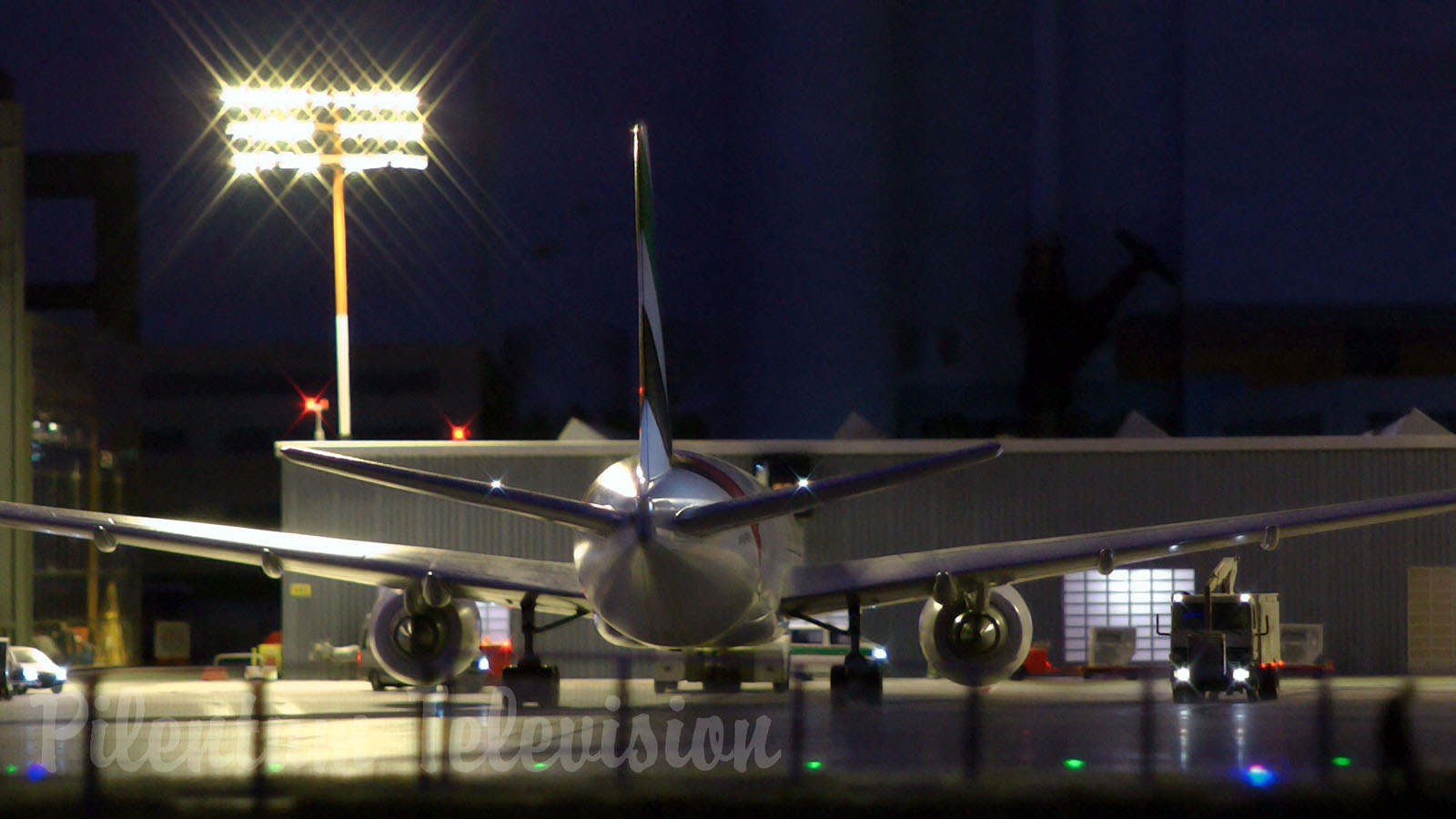 Biggest model airport of the world at day and at night in 1/87 HO scale