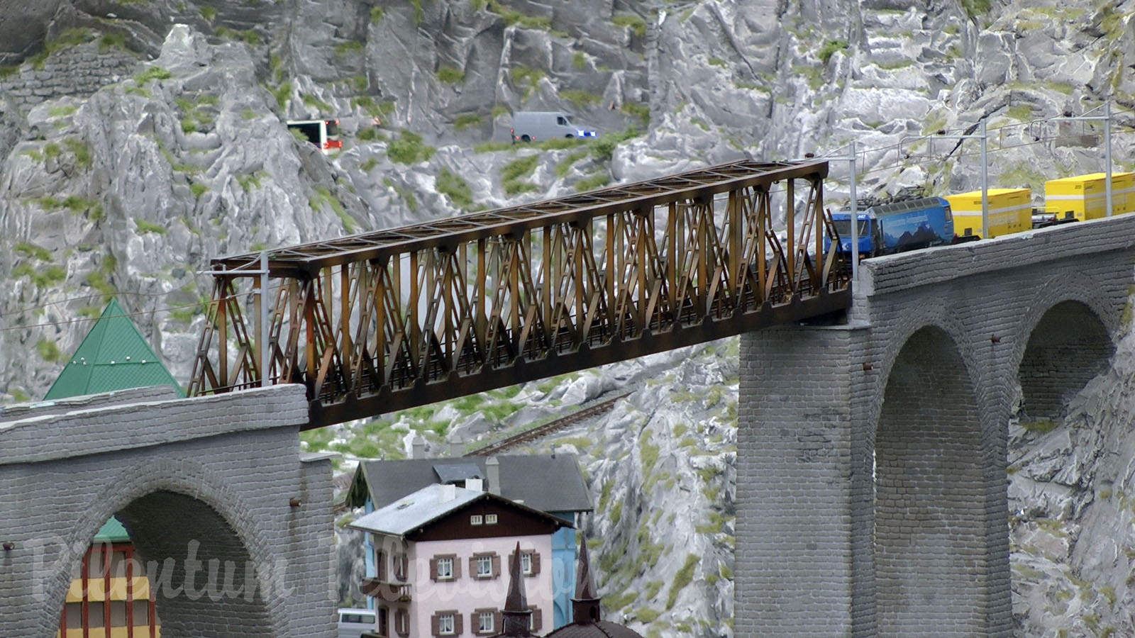 Model Railway in HO scale of Switzerland