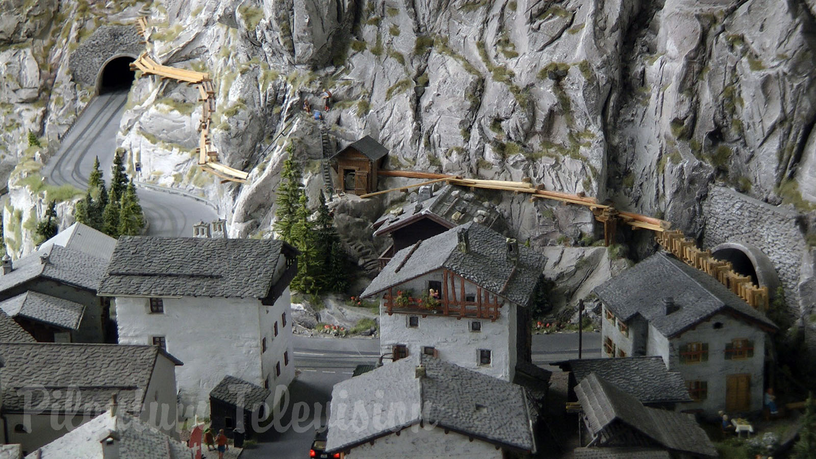 Model Railway in HO scale of Switzerland