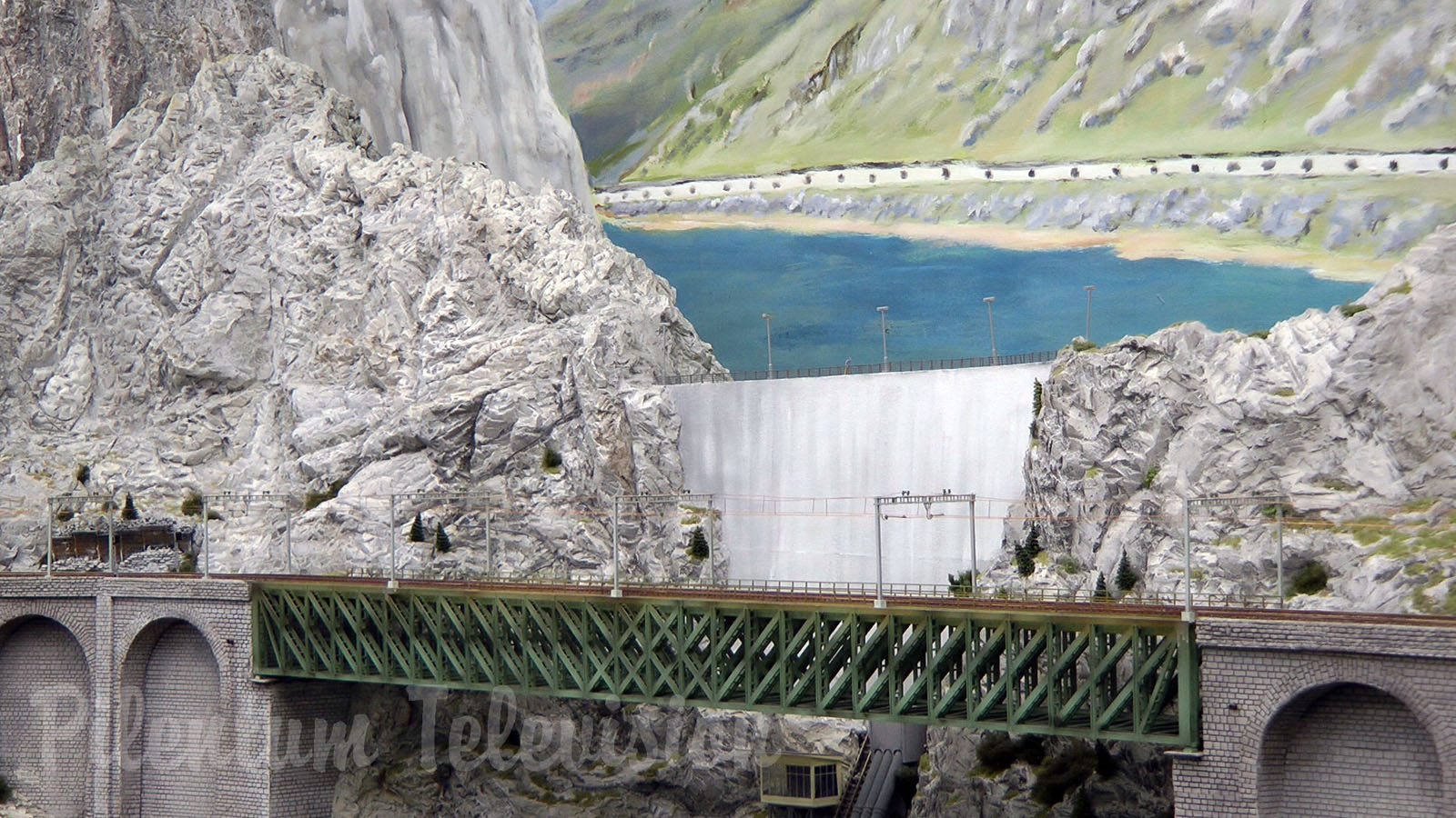 Model Railway in HO scale of Switzerland