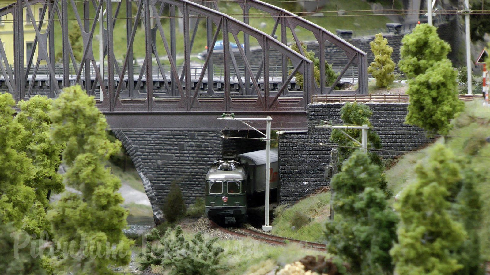 Model Railway in HO scale of Switzerland