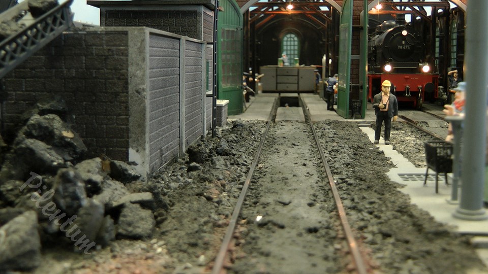 The Litte Railway Depot or Locomotive Depot or Motive Power Depot in 1 Scale