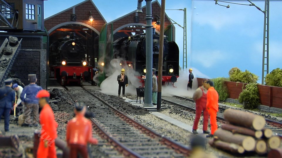 The Litte Railway Depot or Locomotive Depot or Motive Power Depot in 1 Scale