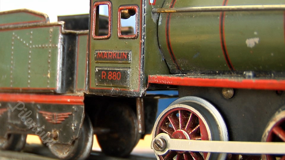 Amazing Marklin pre-war tinplate fully functional model railway in O scale