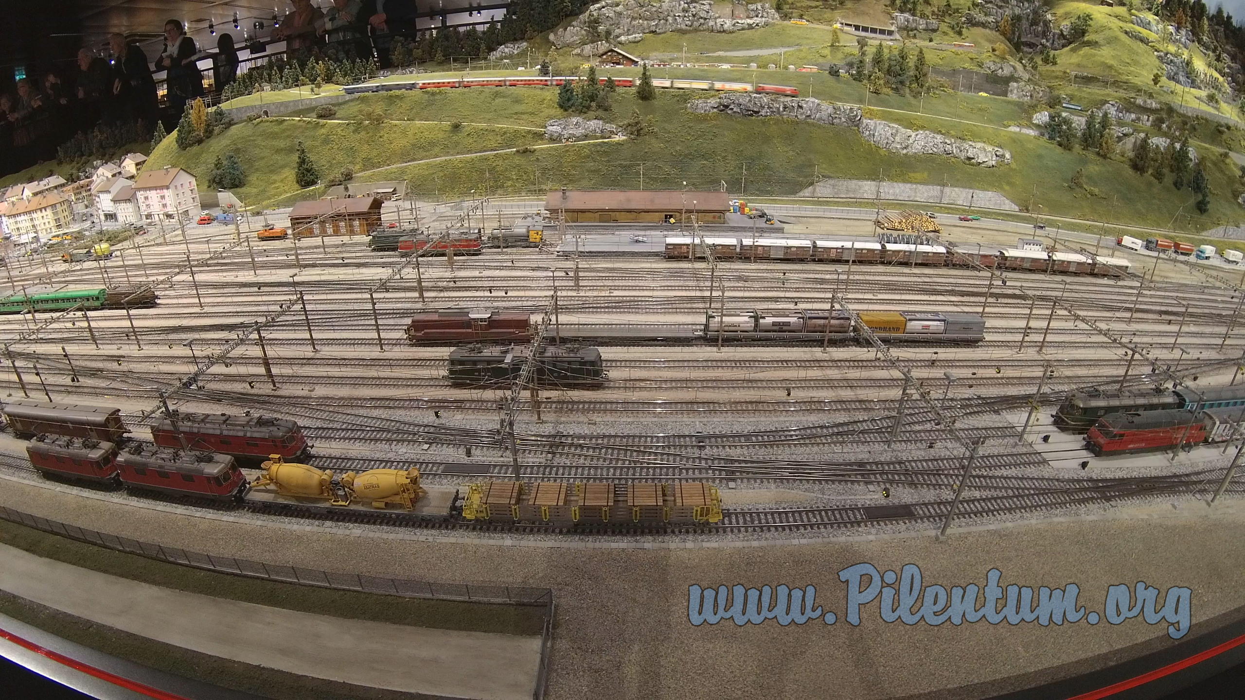 Model Railway Layout with Cab Ride of Beautiful Swiss Trains in HO scale