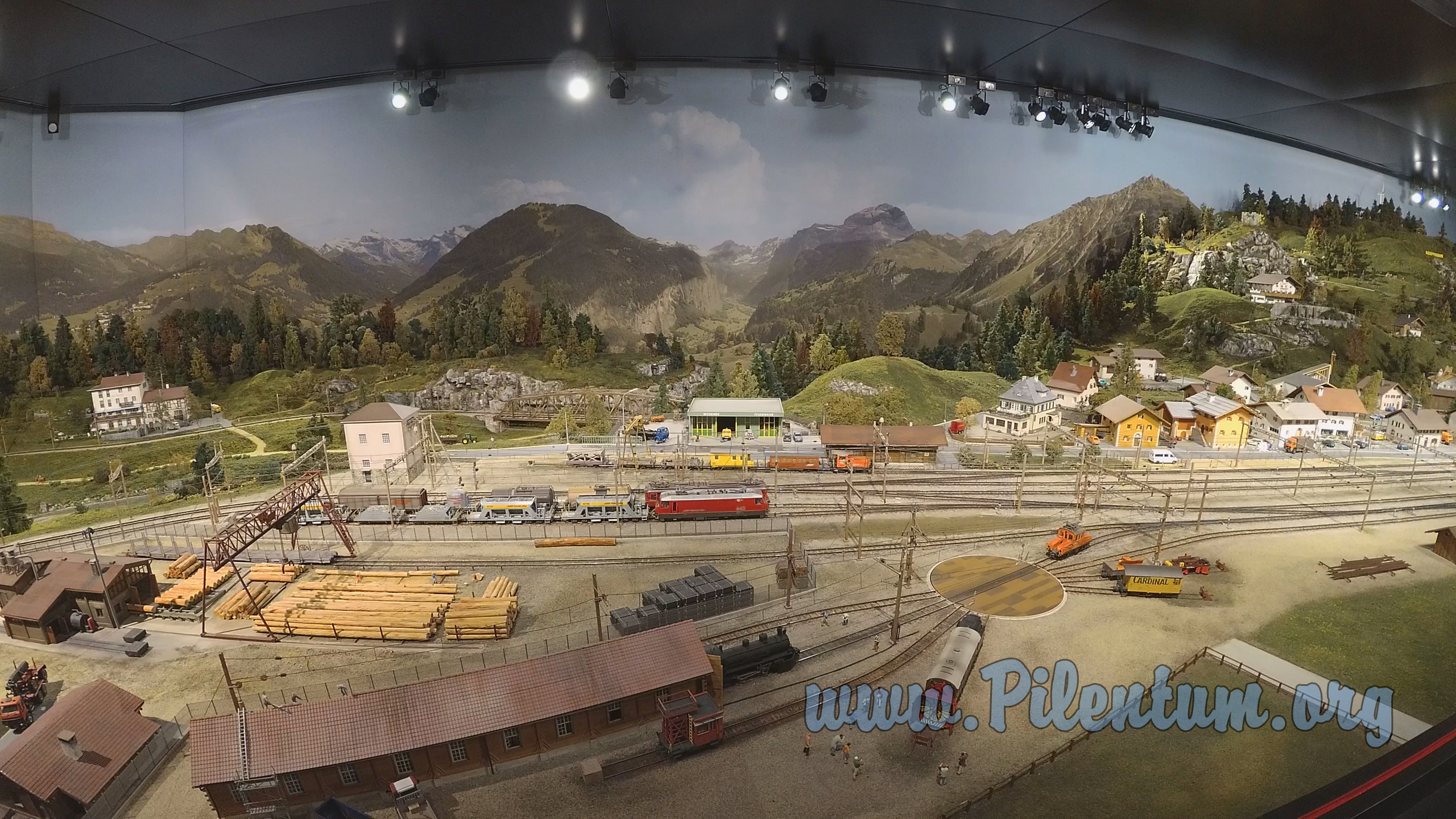 Model Railway Layout with Cab Ride of Beautiful Swiss Trains in HO scale