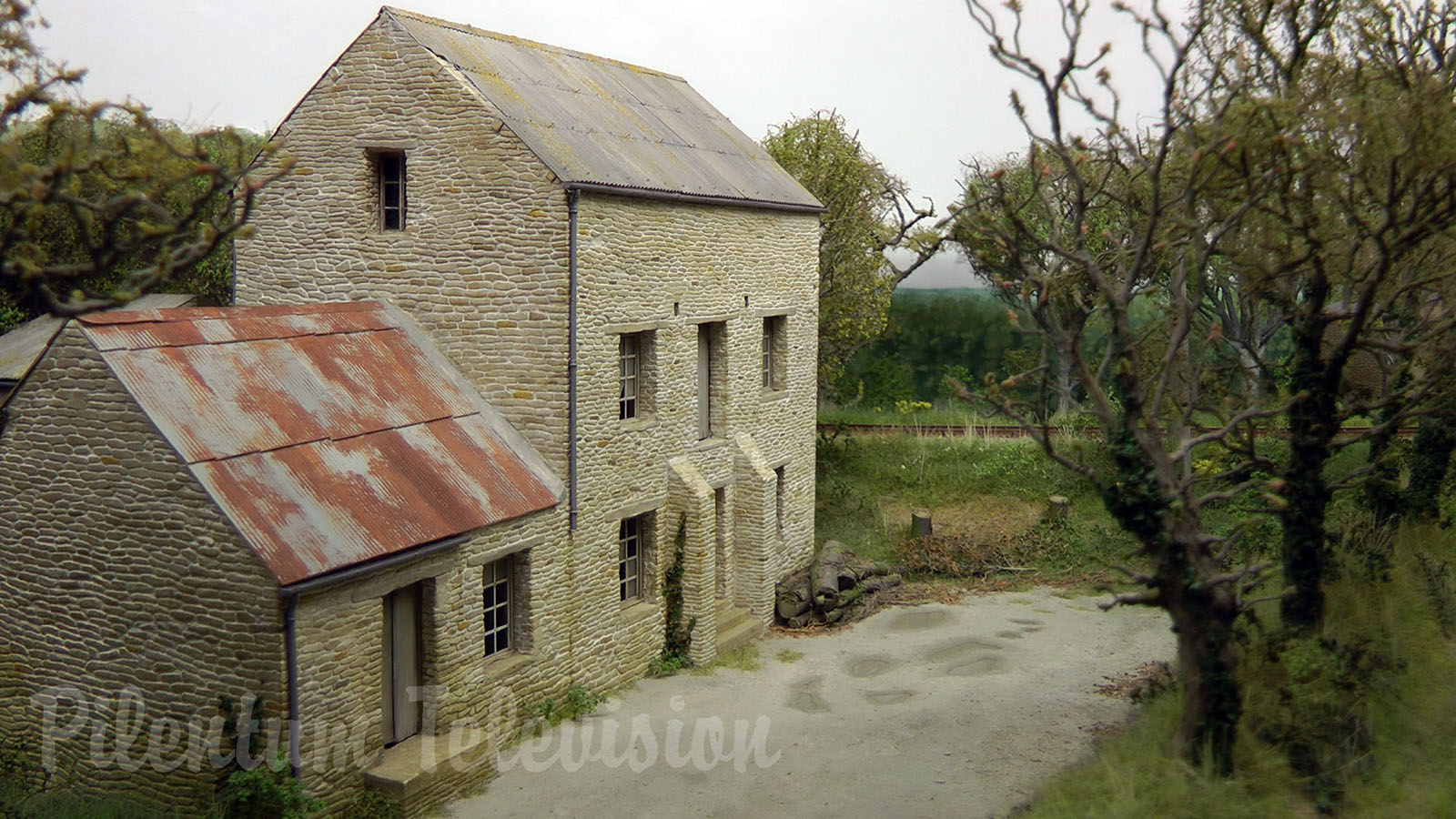 Model railway Pempoul by Gordon and Maggie Gravett