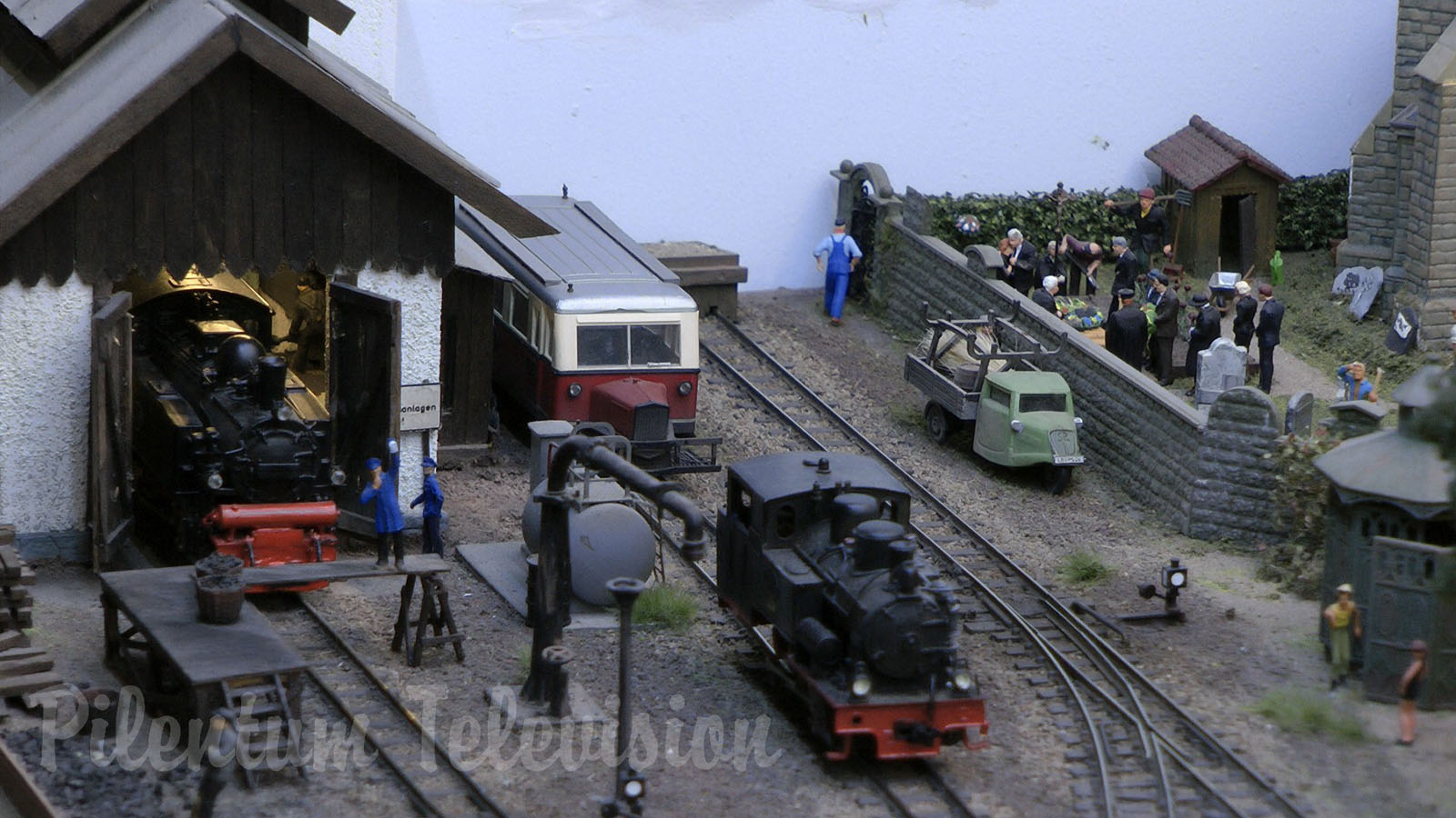 Narrow Gauge Model Railway Layout with Steam Locomotive made by MSC Spijkspoor