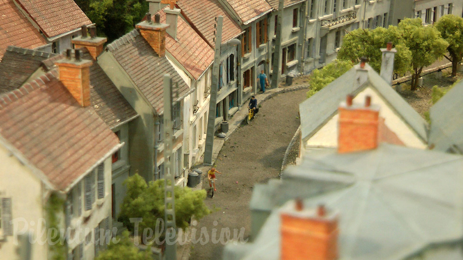 Beautiful French Modular Model Railway Layout with Cab Ride in HO Scale