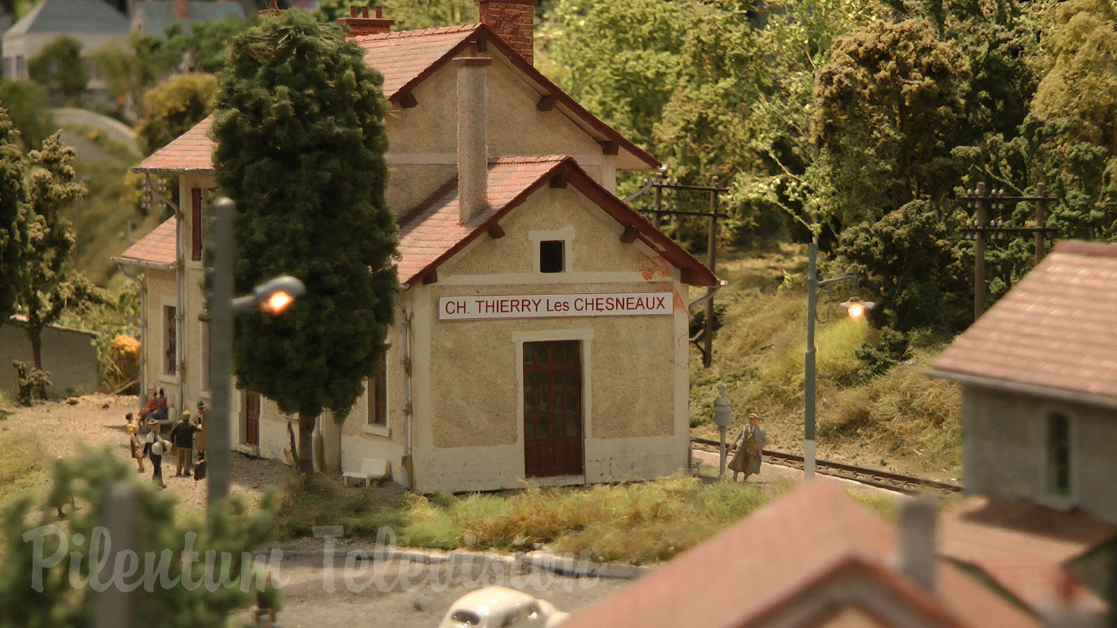 Beautiful French Modular Model Railway Layout with Cab Ride in HO Scale