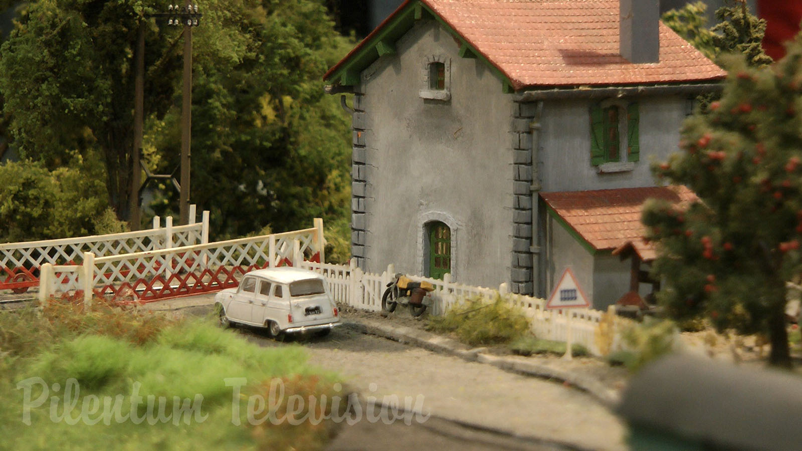 Beautiful French Modular Model Railway Layout with Cab Ride in HO Scale