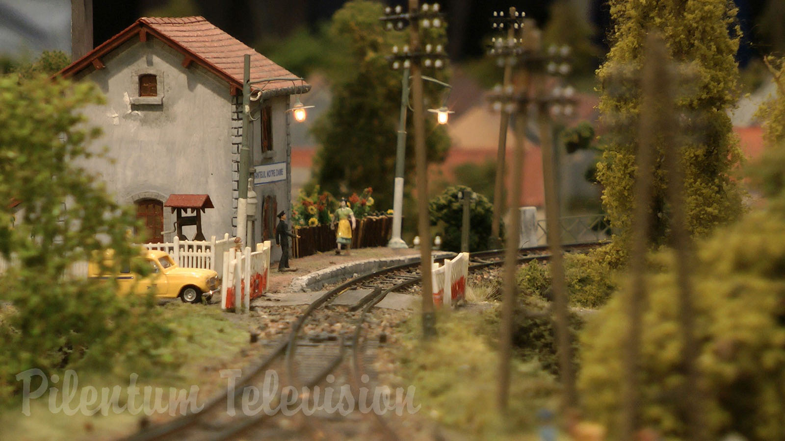 Beautiful French Modular Model Railway Layout with Cab Ride in HO Scale