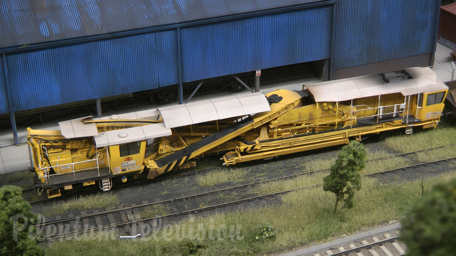 British Model Railway Layout in OO Gauge with Cab Ride