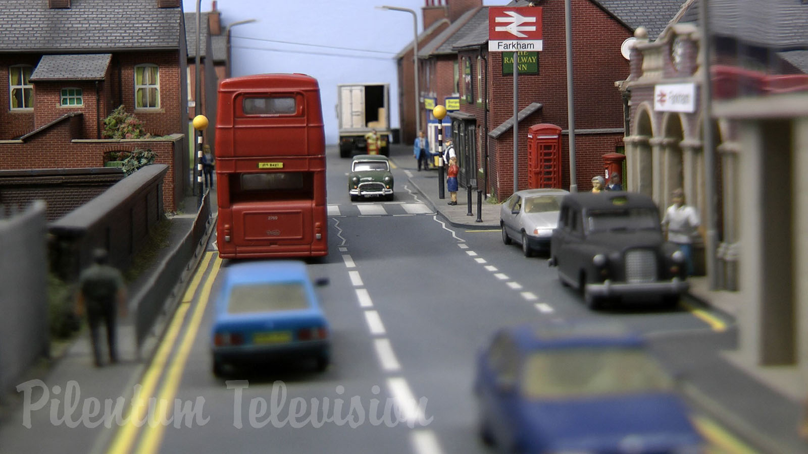 British Model Railway Layout in OO Gauge with Cab Ride