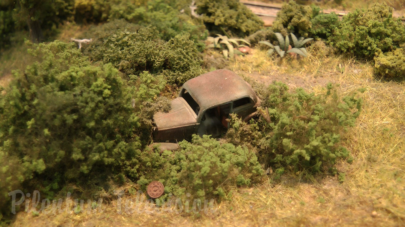 Impressive Model Railroad Layout by Club de Modelisme de Draveil from France in HO scale