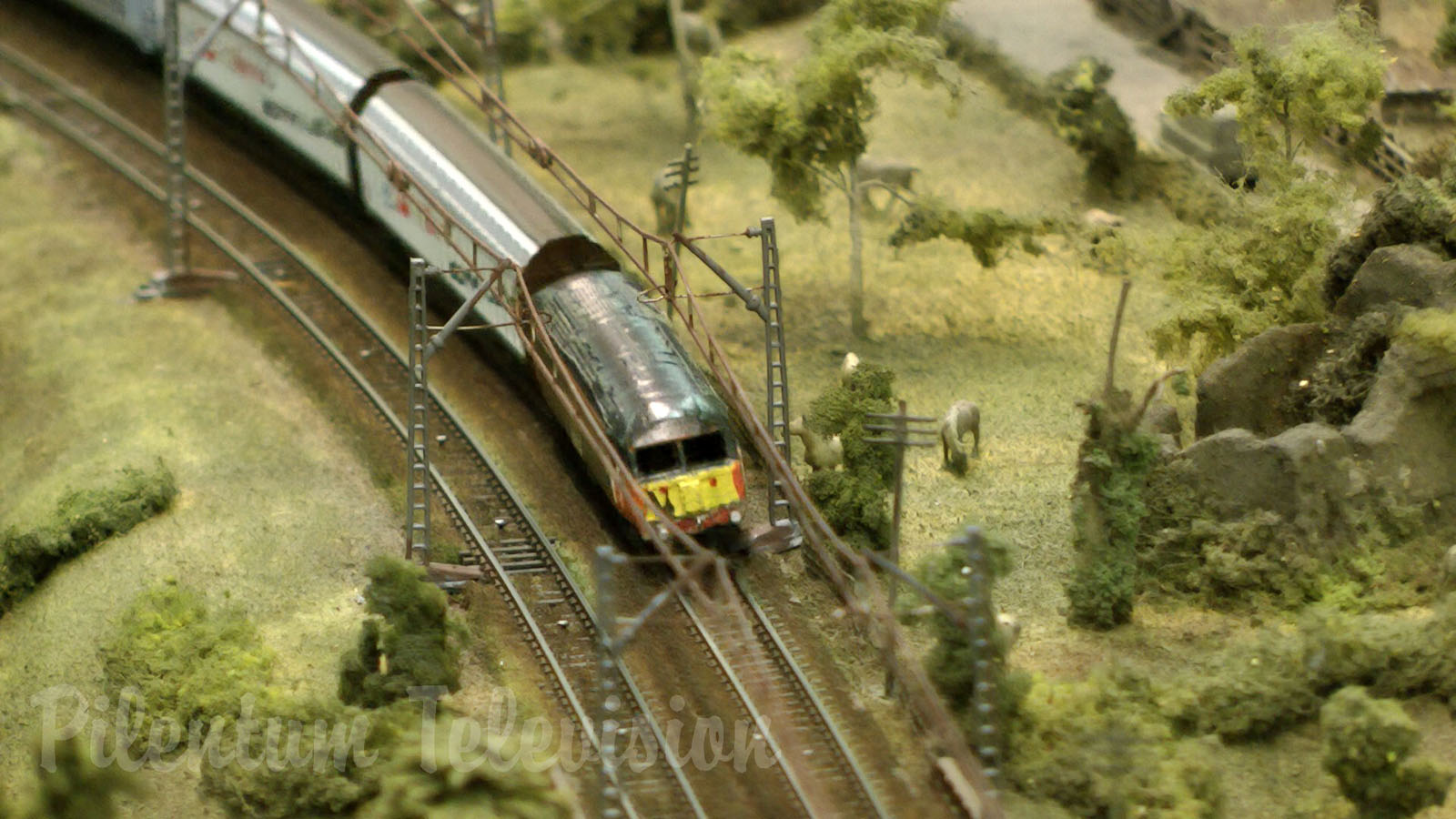 Z Scale Model Railway Display Standen Watchett from Britain