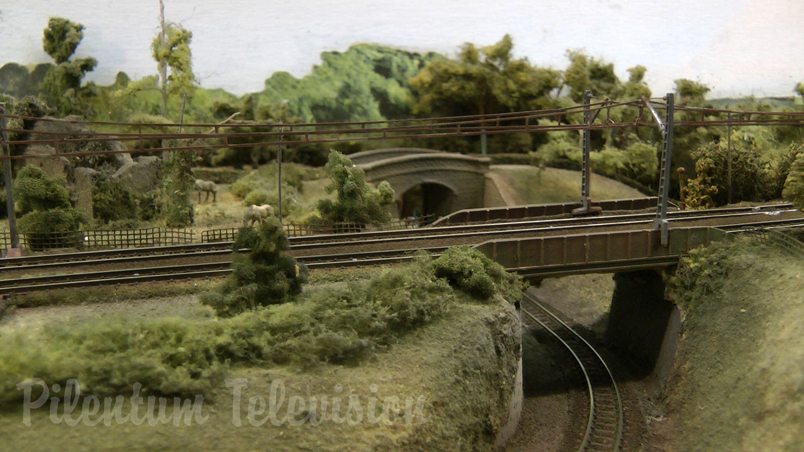 Z Scale Model Railway Display Standen Watchett from Britain