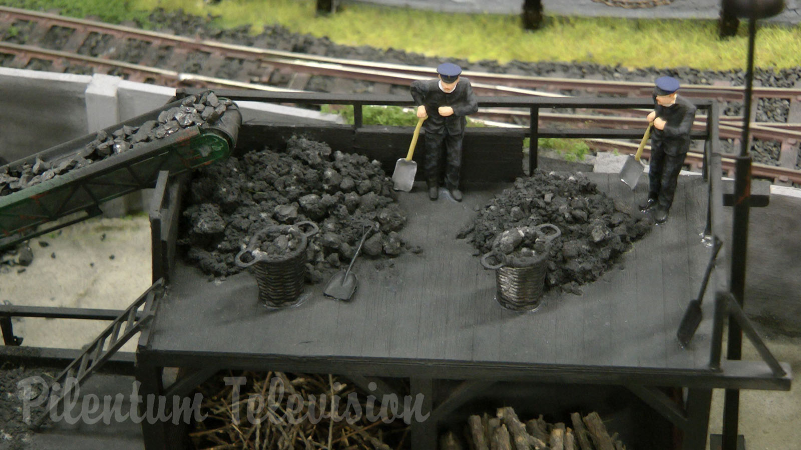 Impressive and Lovely Built O Gauge Model Railroad Display