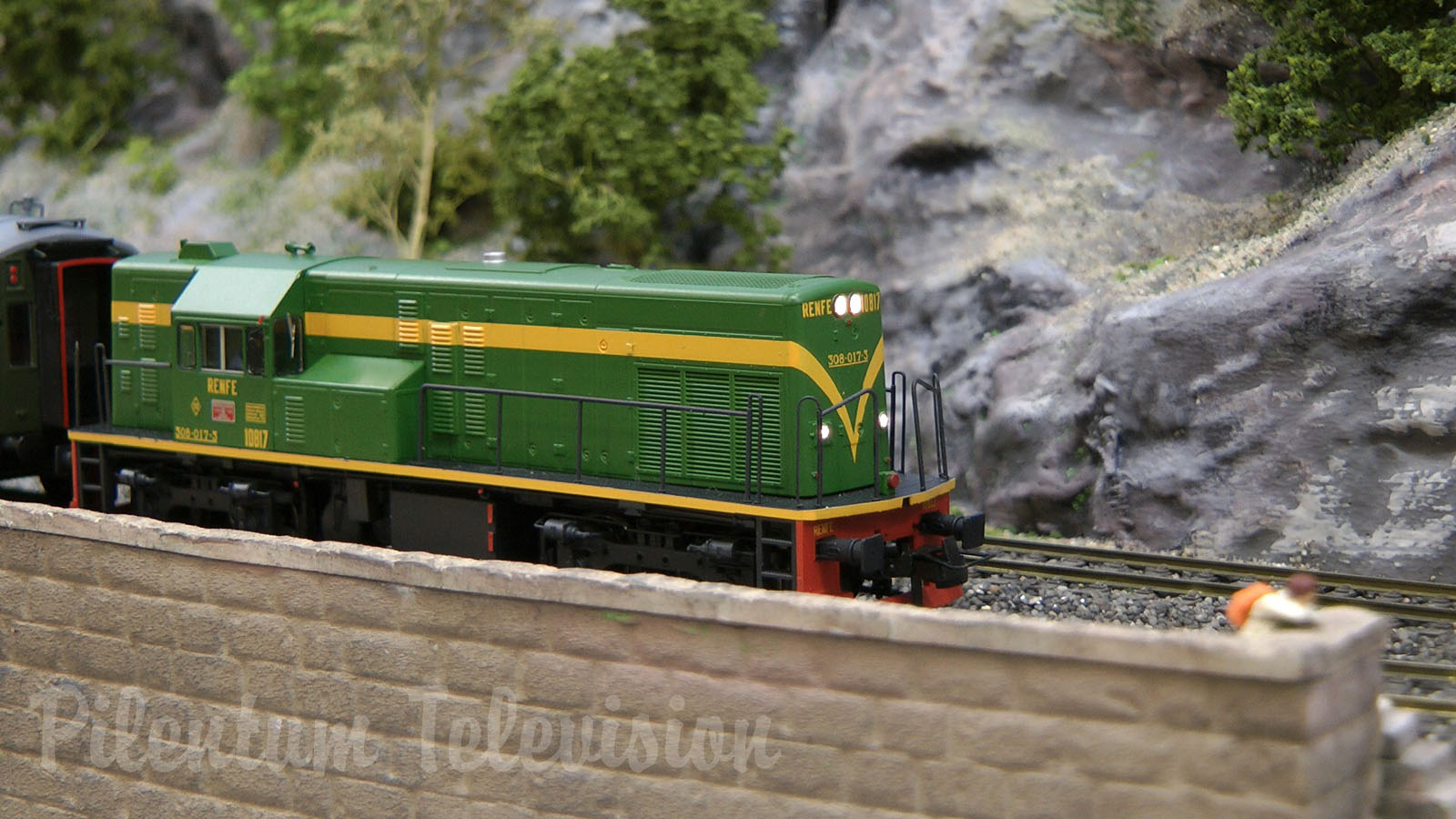 The Beautiful Spanish Model Railway Layout with Cab Ride and RENFE Trains in HO Scale