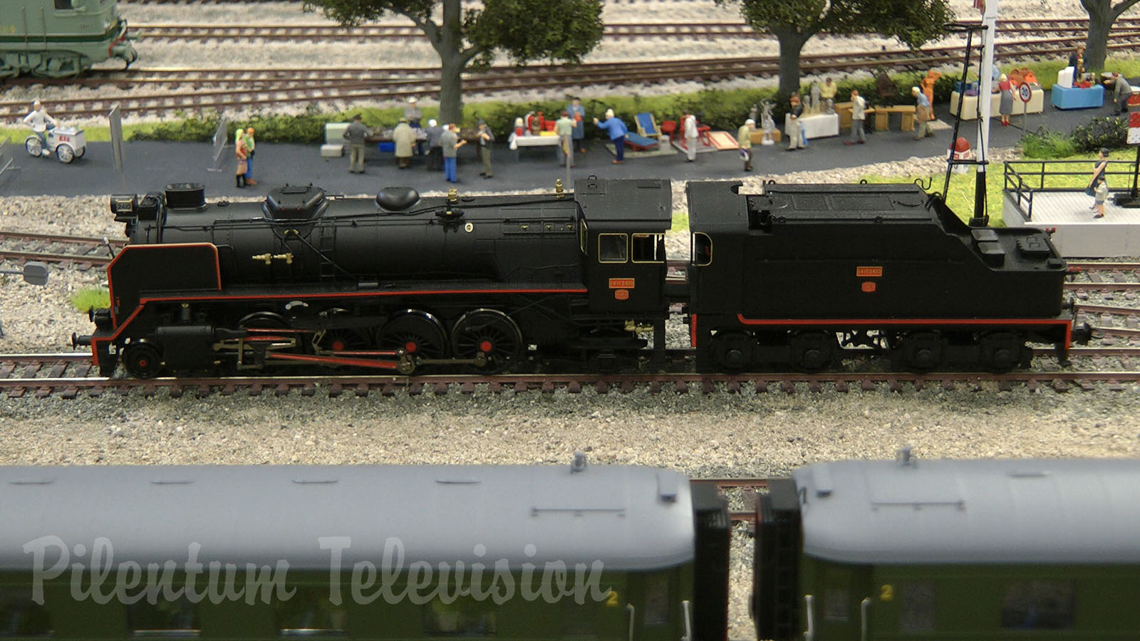 The Beautiful Spanish Model Railway Layout with Cab Ride and RENFE Trains in HO Scale