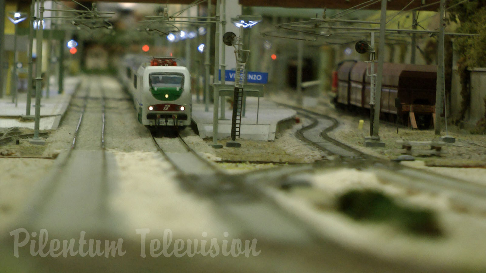 Model Railroad Layout by VBF Group with Italian High Speed Train Frecciarossa by Trenitalia