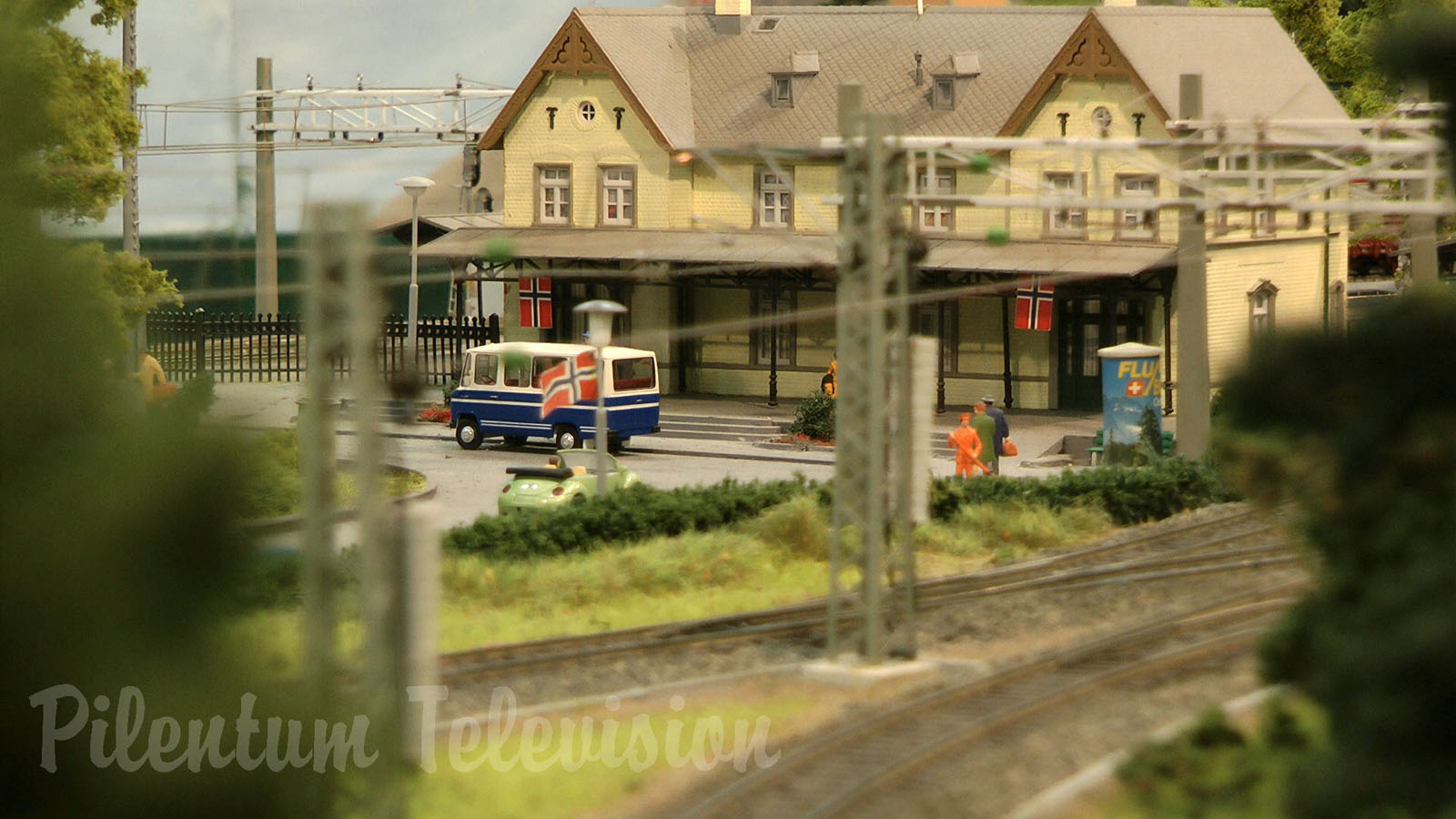 Beautiful Model Railroad in HO Scale by NMJ Norsk Modelljernbane