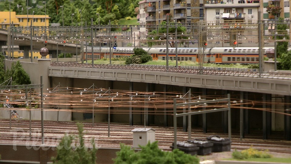 The Italian Model Railroad Layout - State of the Art of Model Railroading