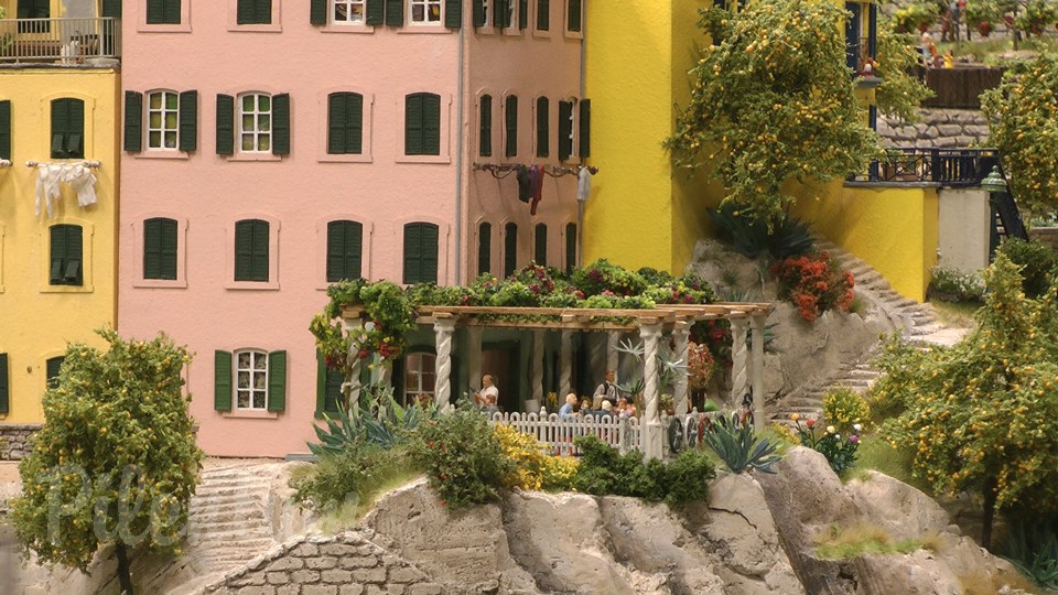 The Italian Model Railroad Layout - State of the Art of Model Railroading