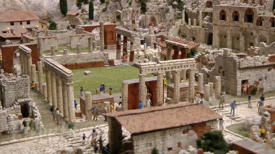 The Italian Model Railroad Layout - State of the Art of Model Railroading