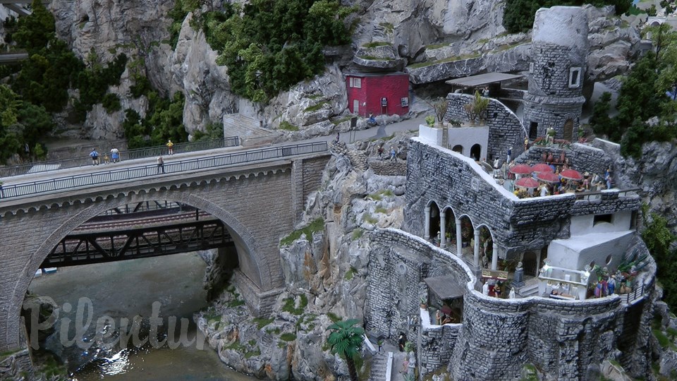 The Italian Model Railroad Layout - State of the Art of Model Railroading