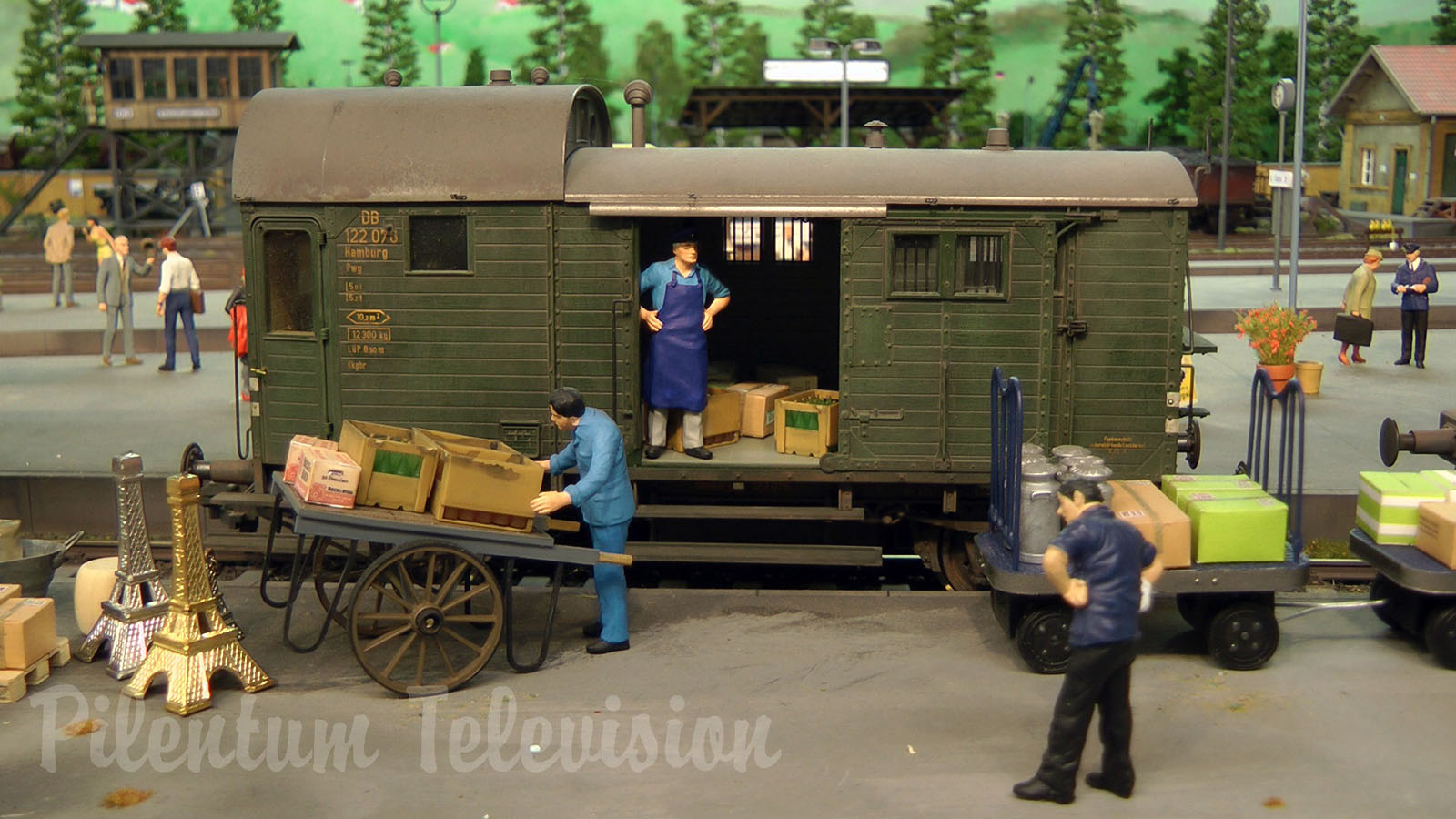 Steam locomotives on an amazing model railroad layout in scale 1/32