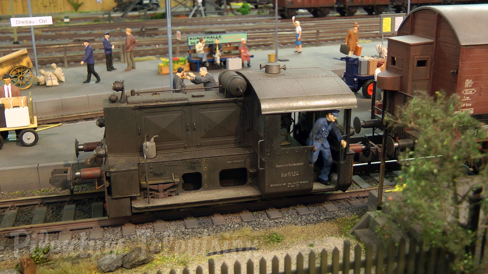 Steam locomotives on an amazing model railroad layout in scale 1/32