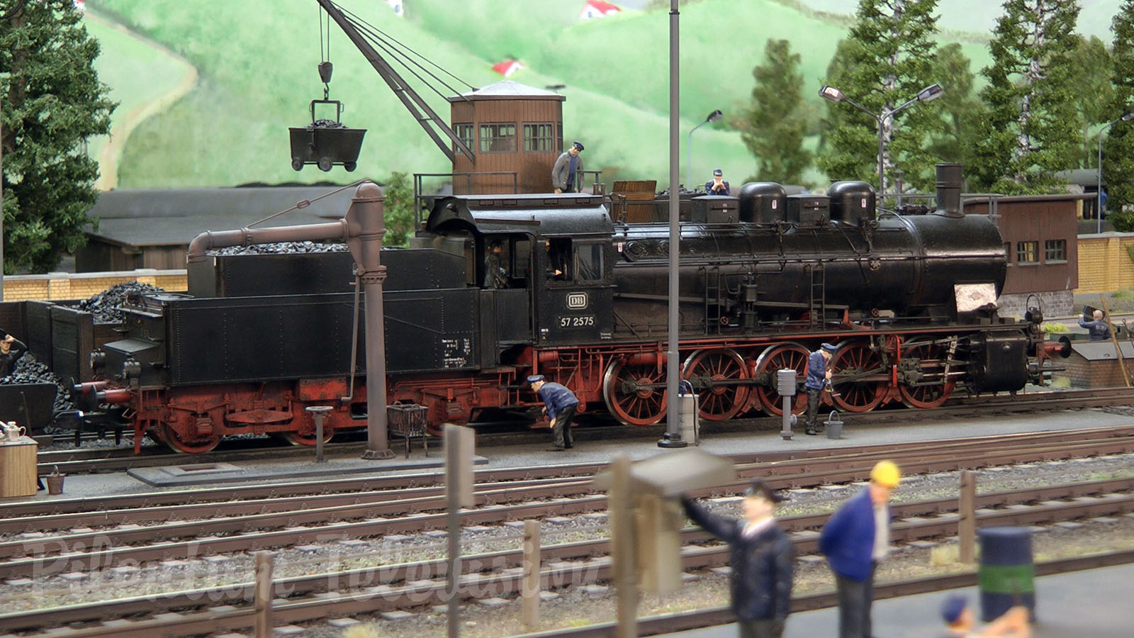 Steam locomotives on an amazing model railroad layout in scale 1/32