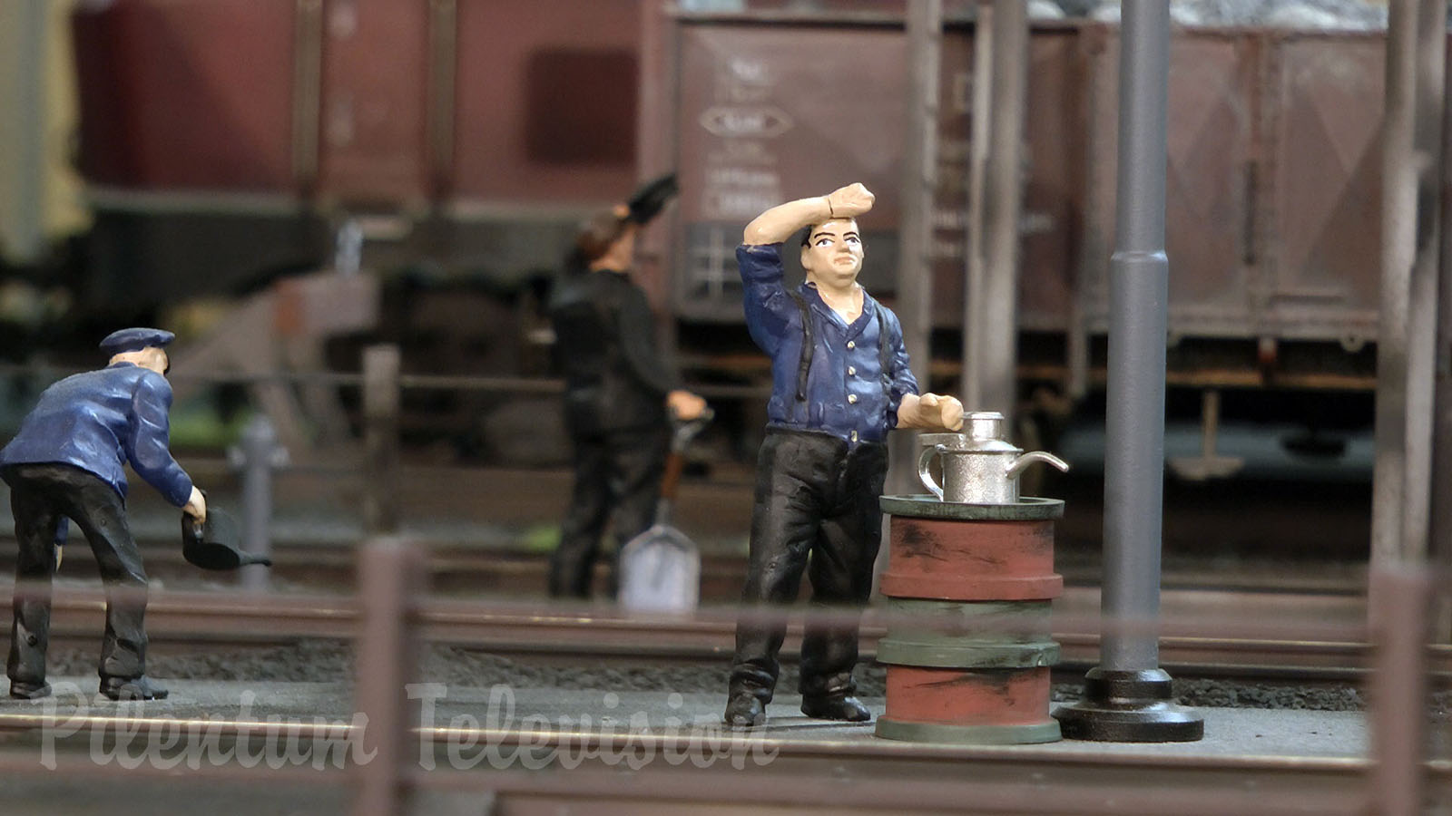 Steam locomotives on an amazing model railroad layout in scale 1/32