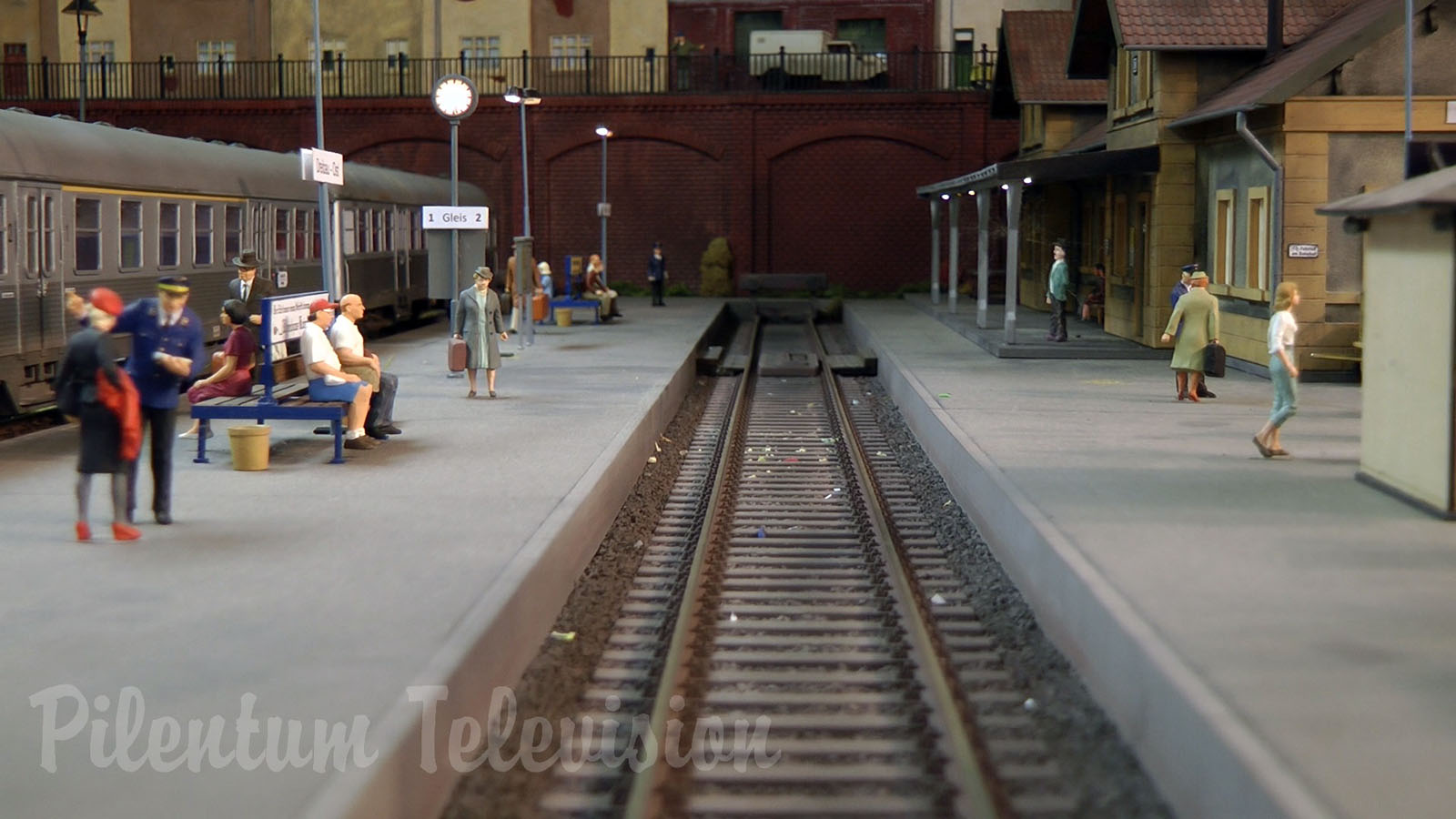 Steam locomotives on an amazing model railroad layout in scale 1/32