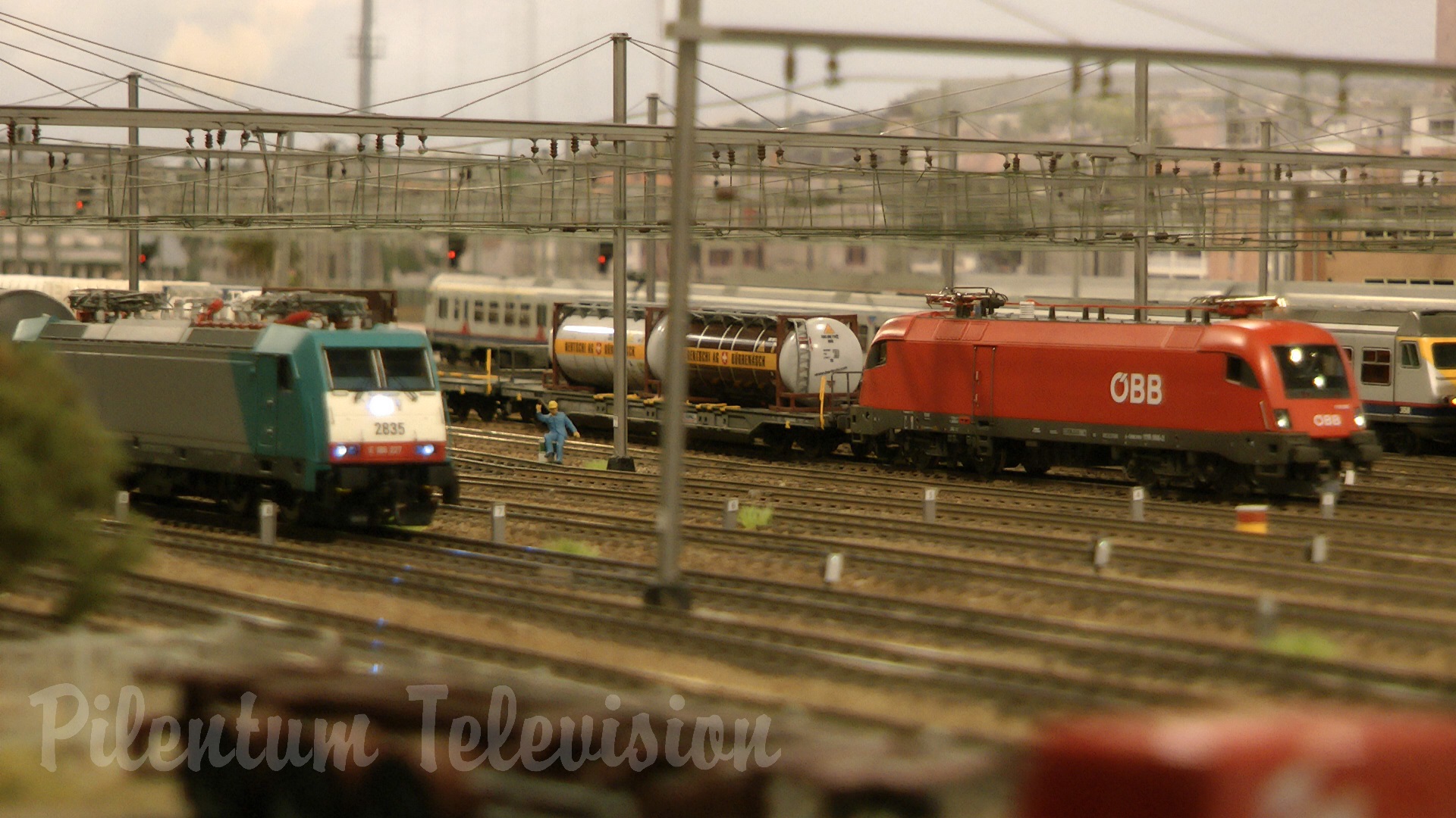 Heavy Freight Trains and Passenger Model Trains in action