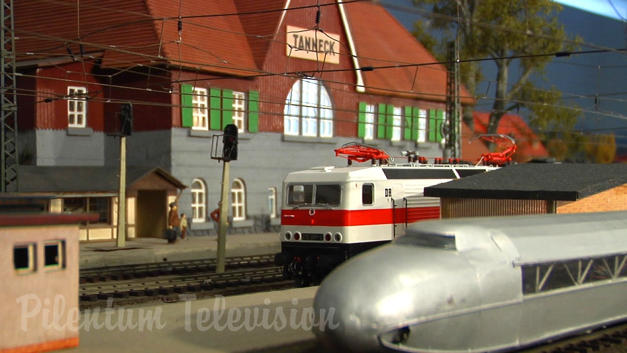 Big Model Trains and Cab Ride at the Dresden Model Railroad Museum