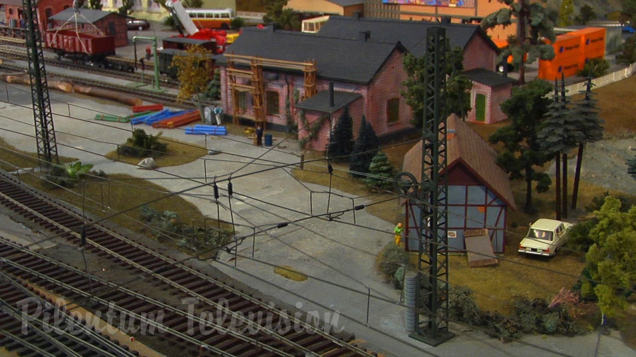 Big Model Trains and Cab Ride at the Dresden Model Railroad Museum